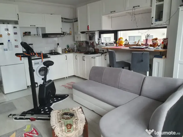 Penthouse luminos 75 mp utili + terasă mare + parcare inclusă_Donath Park