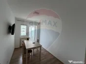 Apartament cu 3 camere de închiriat în zona Central 