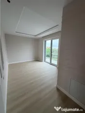 Casa superba - zona centrala - curte amenajata - camere vide 