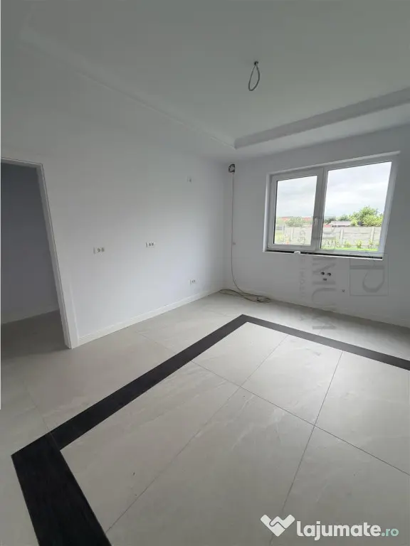 Casa superba - zona centrala - curte amenajata - camere vide