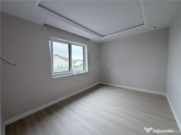 Casa superba - zona centrala - curte amenajata - camere vide