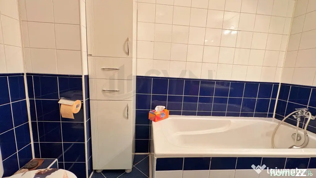Duplex l Sos.Nordului l Parcare