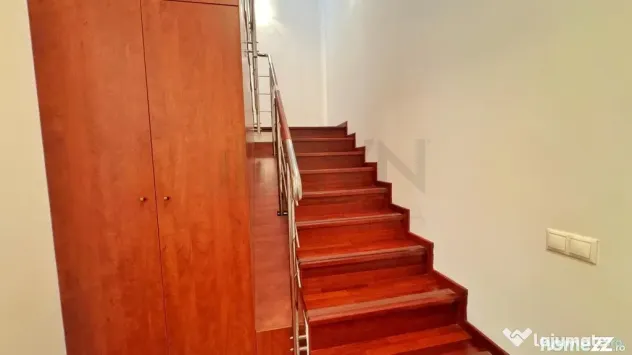 Duplex l Sos.Nordului l Parcare
