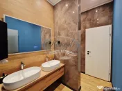 Spatiu comercial open-space cu vitrina generoasa 