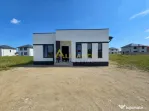 Casa parter- 100m de autobuz- 470mp teren- placa de beton