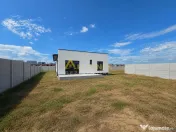 Casa parter- 100m de autobuz- 470mp teren- placa de beton