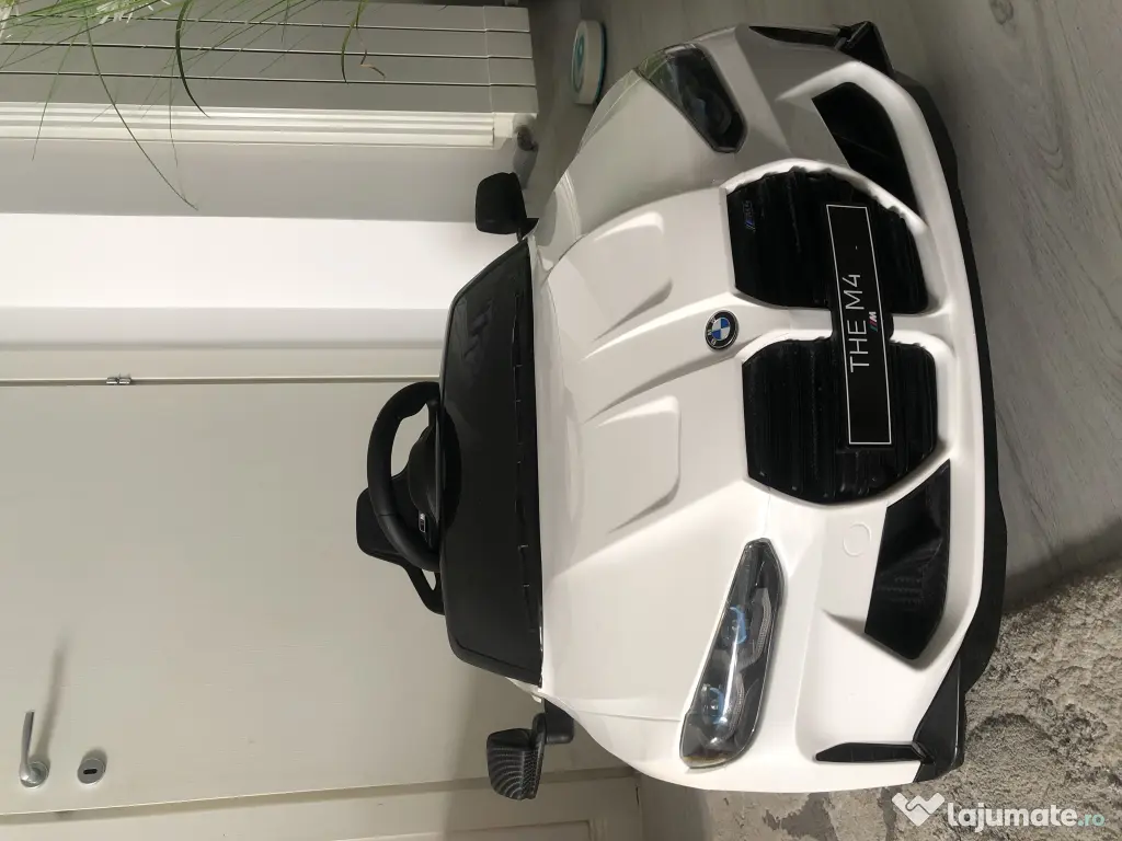 Mașinuța electrică BMW M4