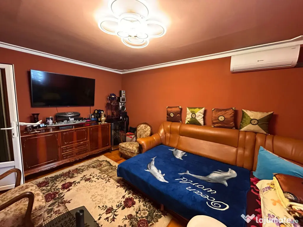 Apartament 4 camere - suprafata 81mp - Vidin. etaj 3.