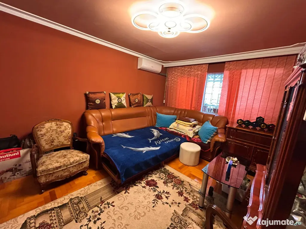 Apartament 4 camere - suprafata 81mp - Vidin. etaj 3.