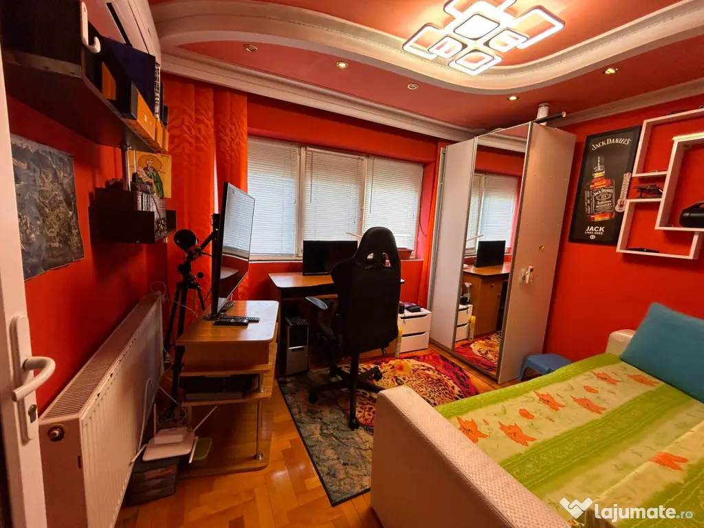 Apartament 4 camere - suprafata 81mp - Vidin. etaj 3.