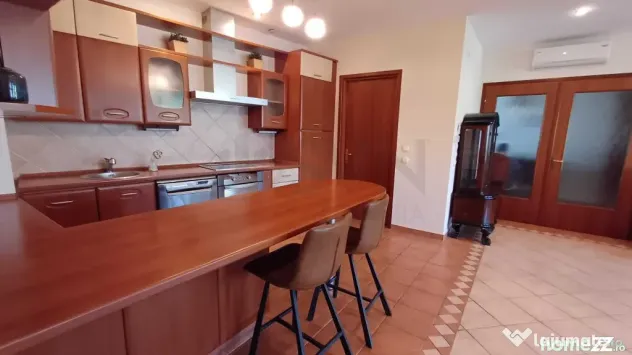 Apartament 4 camere l Universitate l Batistei