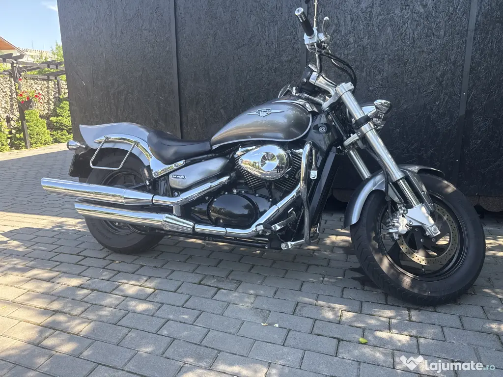 Suzuki Intruder M800