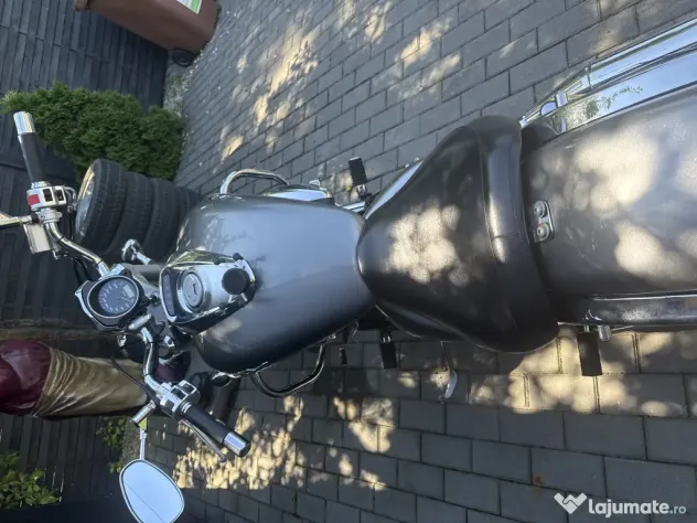 Suzuki Intruder M800