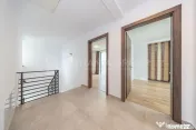 Casa individuala 4 camere, teren de 596 mp, partial mobil... 