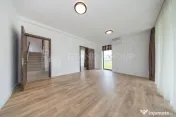 Casa individuala 4 camere, teren de 596 mp, partial mobil...