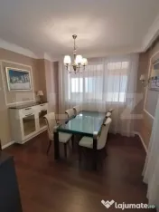Casa de inchiriat,8 camere +, nemobilata, Gruia 