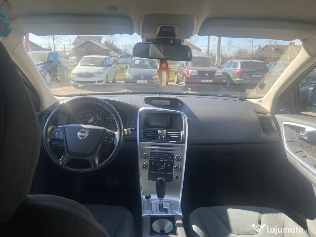 Volvo XC 60 2.0 cutie Automata(motor 5 cilindri Volvo)