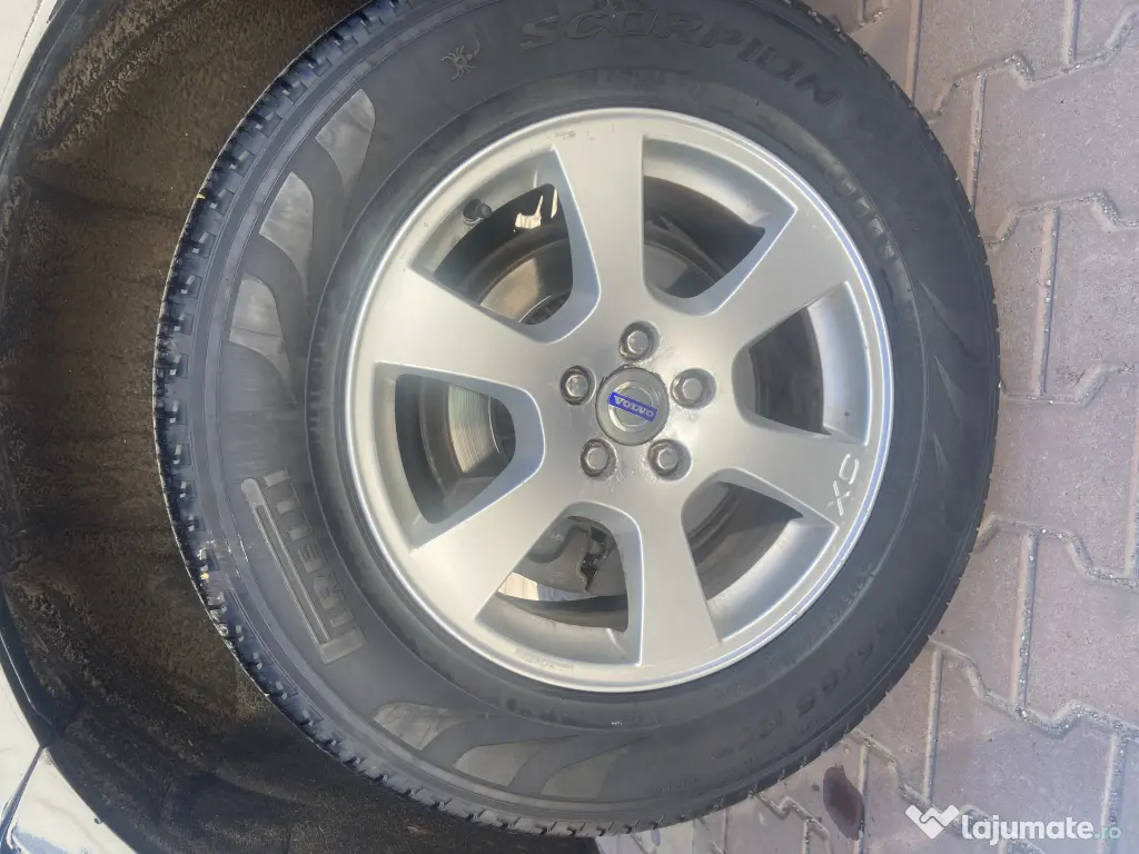 Volvo XC 60 2.0 cutie Automata(motor 5 cilindri Volvo)