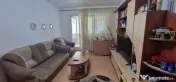 Doua camere transformat in 3 camere.