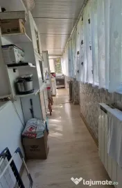 Doua camere transformat in 3 camere.