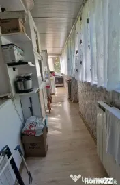 Doua camere transformat in 3 camere. 