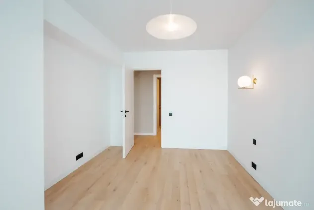 Proprietar apartament 2 camere One Lake District etaj 4