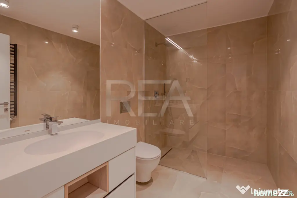 Duplex 310 mp, 4 camere + dining, One Herastrau Towers - Bucuresti (Bucuresti-Ilfov)