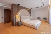 Duplex 310 mp, 4 camere + dining, One Herastrau Towers