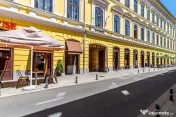 Spațiu birouri central cu 2 intrări pe Str. Unirii 1 Arad.