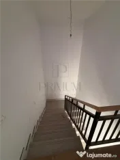 Mo#537;ni#539;a Nou#259;, Duplex spa#539;ios, Loca#539;ie pr 