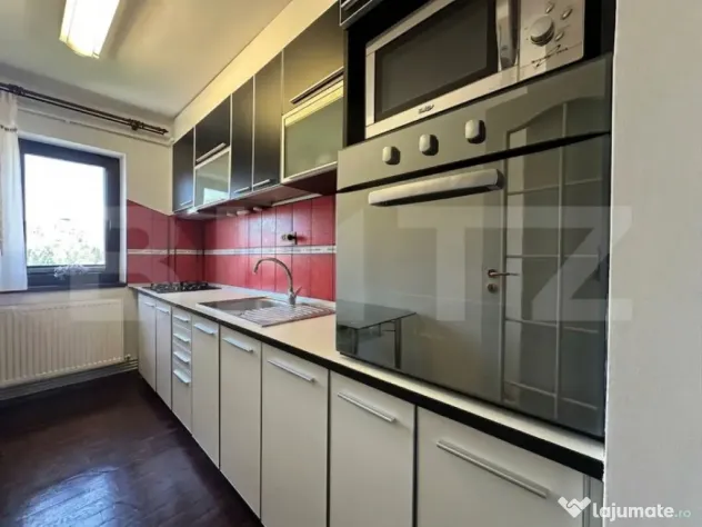 Apartament 2 camere renovat complet, panoramă superbă, Dev