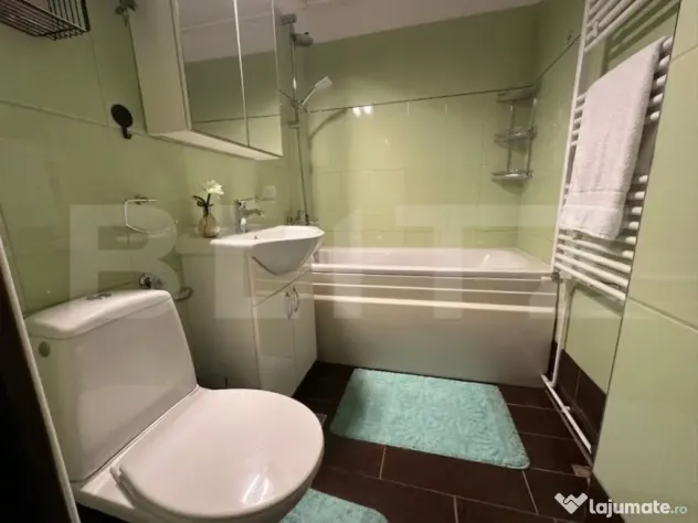 Apartament 2 camere renovat complet, panoramă superbă, Dev