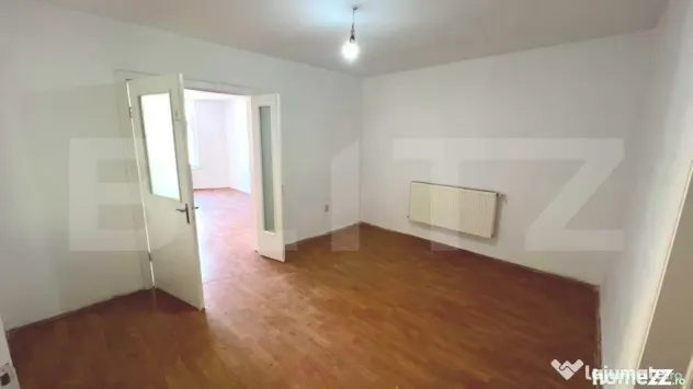 Spațiu comercial de vânzare, 195 mp utili, 500 mp teren, z - Alba Iulia (Alba)