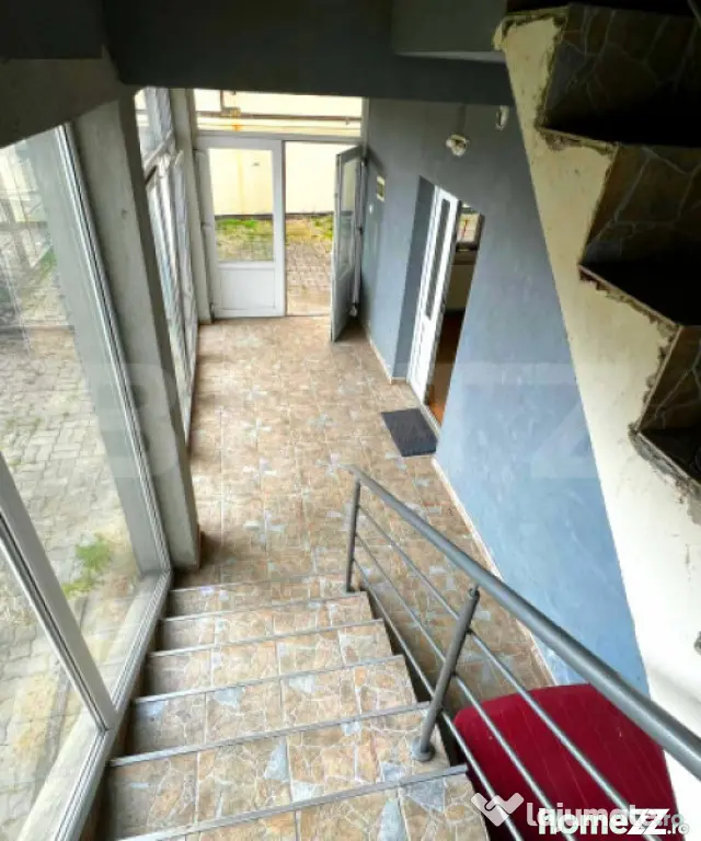 Spațiu comercial de vânzare, 195 mp utili, 500 mp teren, z - Alba Iulia (Alba)