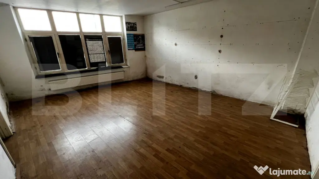 Spațiu comercial de vânzare, 195 mp utili, 500 mp teren, z