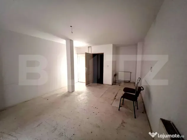 Casă 345mp utili, teren 1.342mp, pretabil spațiu comercial