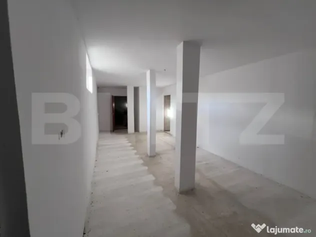 Casă 345mp utili, teren 1.342mp, pretabil spațiu comercial