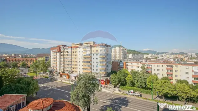 Apartament 2 camere, b-dul Alexandru Vlahuţă, zona Gemenii