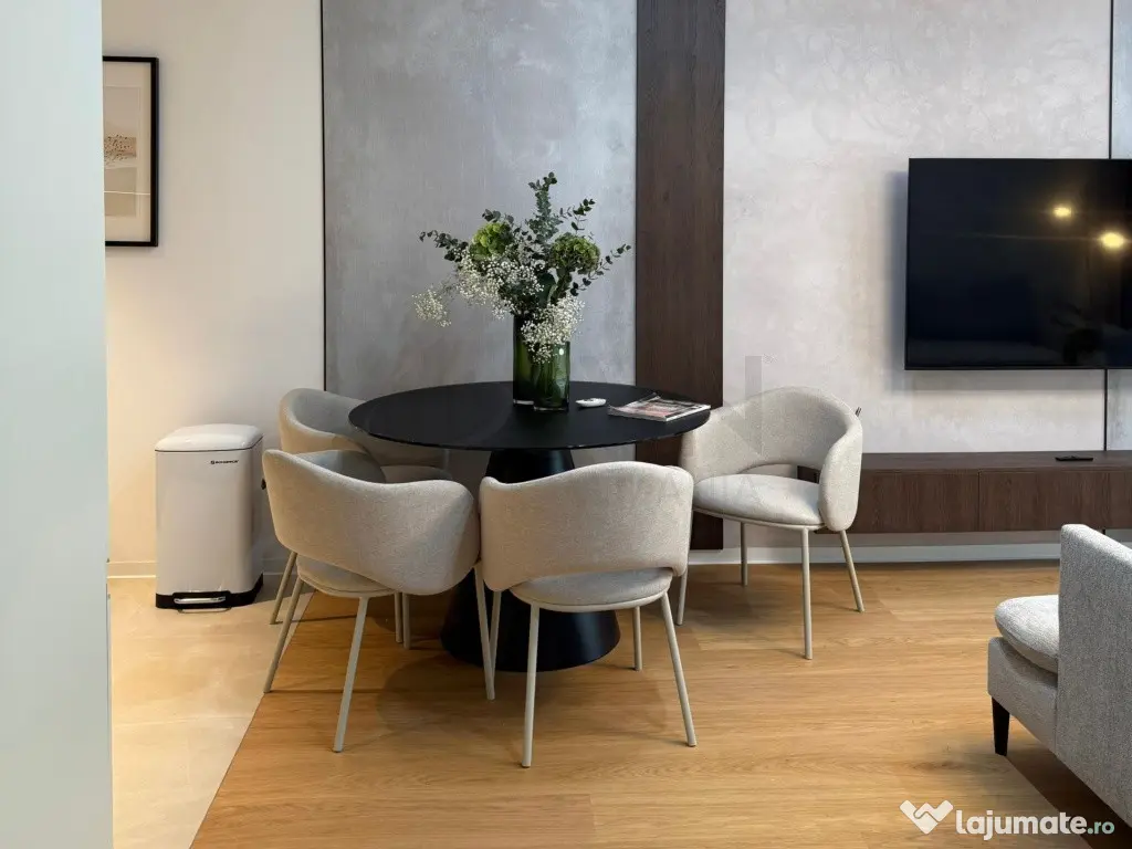 APARTAMENT SUPERB l MOBILAT l UTILAT l GARAJ l ONE FLOREA...