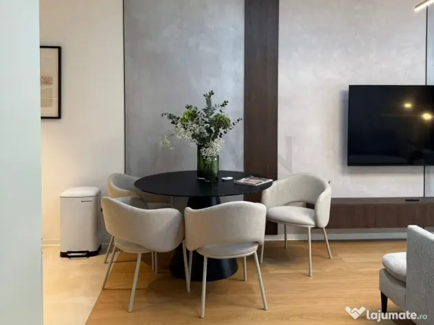 APARTAMENT SUPERB l MOBILAT l UTILAT l GARAJ l ONE FLOREA...