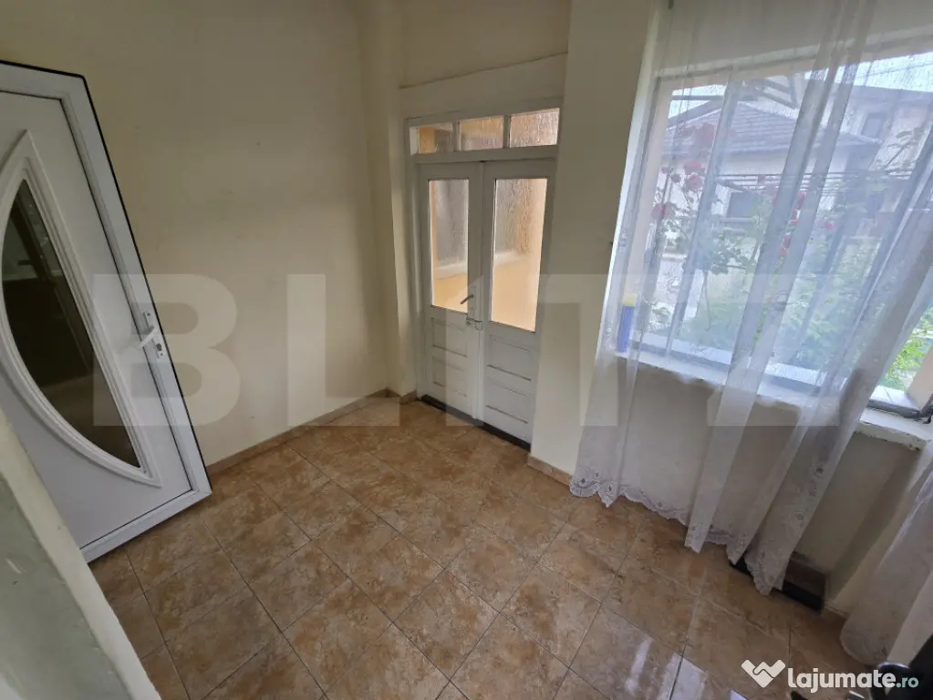 Casa individuala, teren 672 mp, Apahida zona strazii Pietroa
