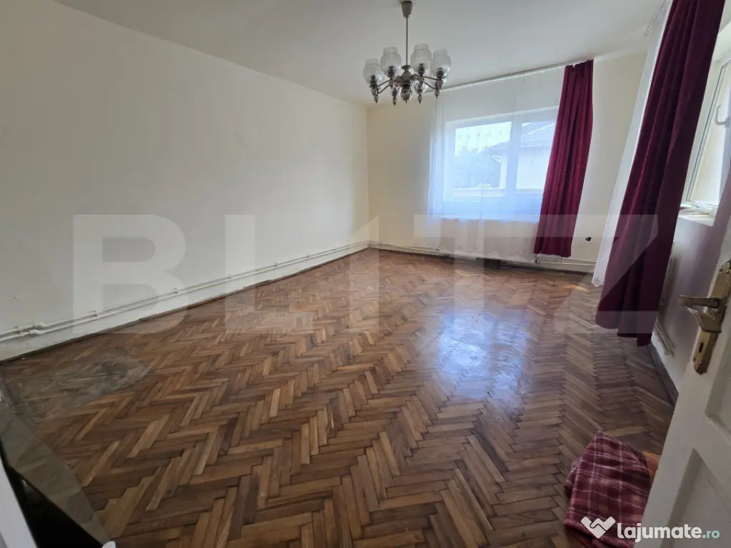 Casa individuala, teren 672 mp, Apahida zona strazii Pietroa