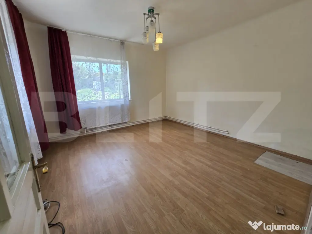 Casa individuala, teren 672 mp, Apahida zona strazii Pietroa