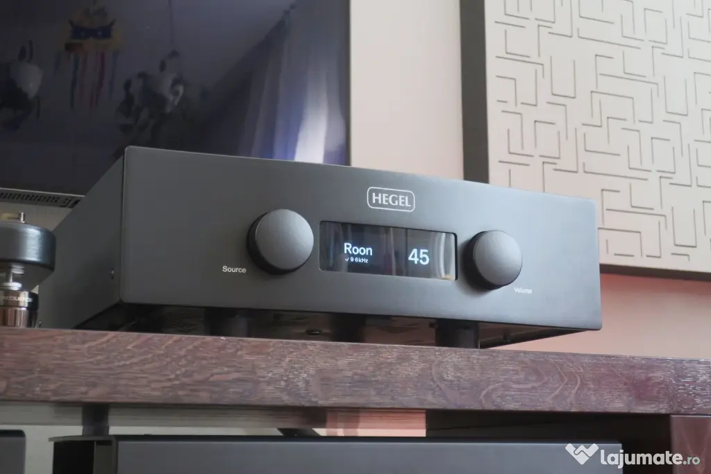 Hegel H400 Integrated Amplifier