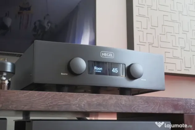Hegel H400 Integrated Amplifier