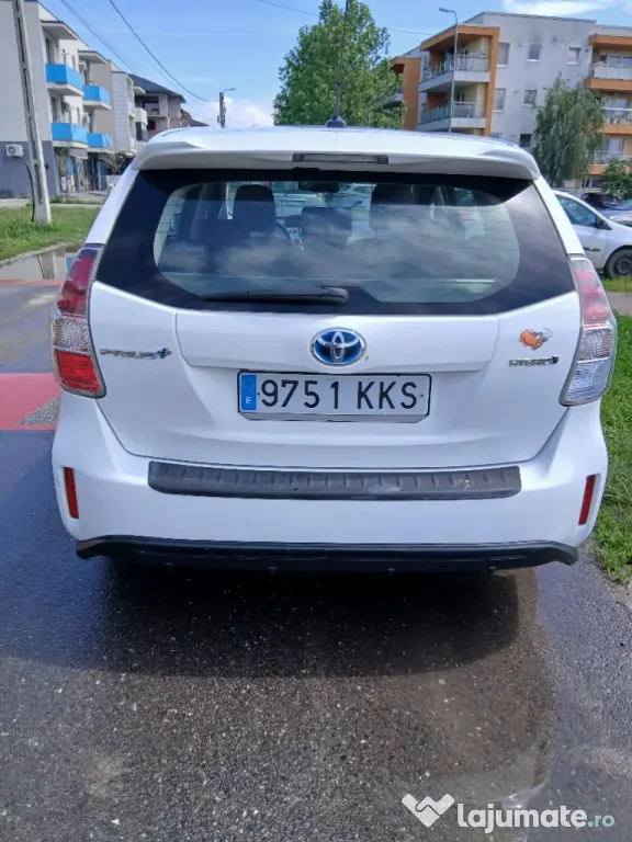 Toyota prius plus