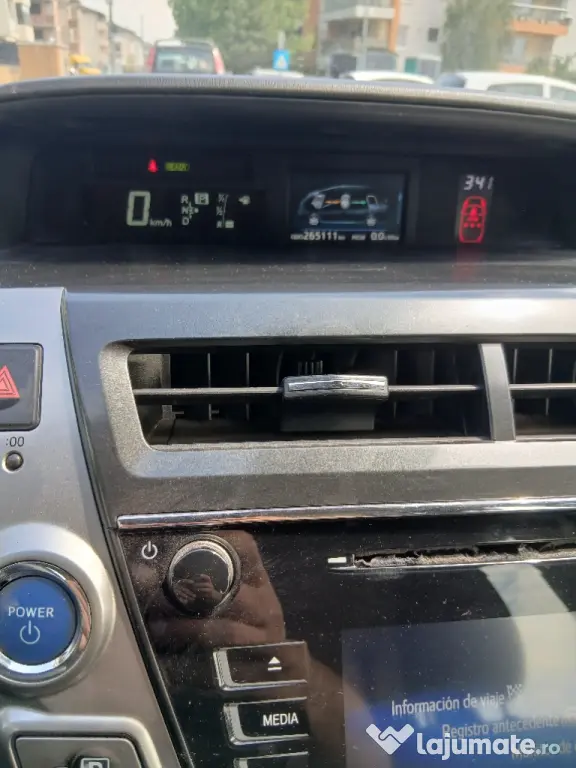 Toyota prius plus
