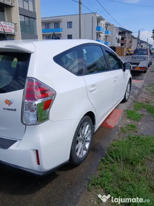 Toyota prius plus