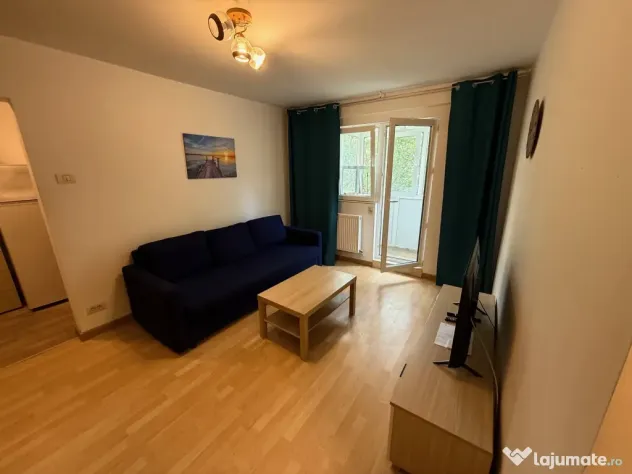 Proprietar, apartament de inchiriat, 2 camere, etaj 3 din 10, semidecomandat