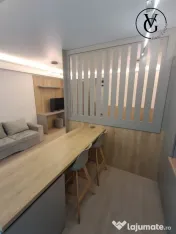 Studio mobilat modern - vedere laterală la mare - White Ti 